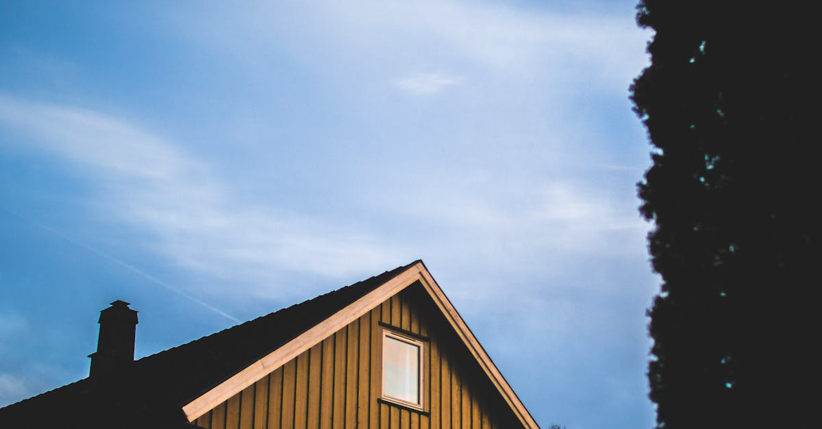 Ensuring Proper Drainage in Flat Roof Installation in the UK